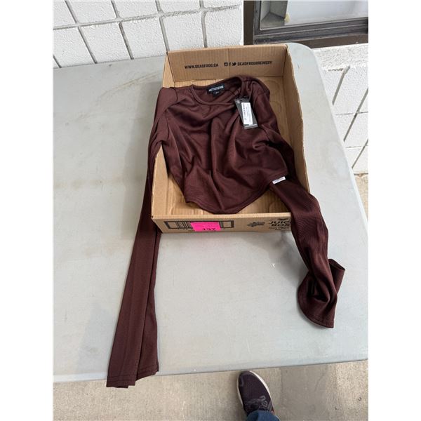 pretty little things size 6