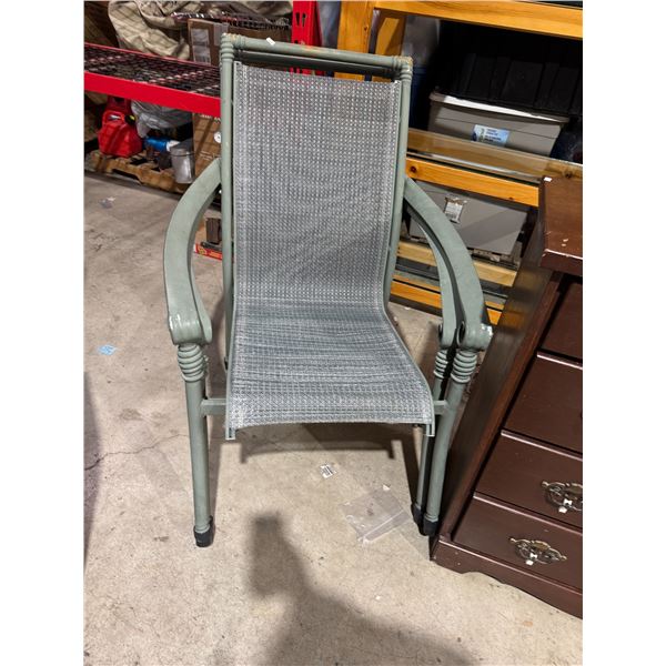 2 stacking patio chair