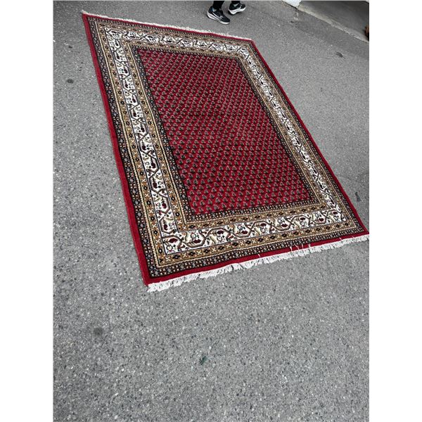 Area carpet 69" x 97"