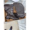 Image 1 : Boots size 7