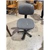 Image 1 : Adjustable Office Chair
