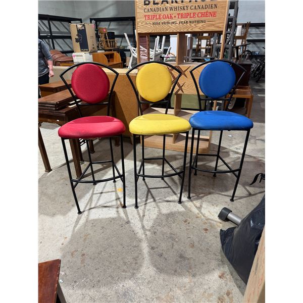 3 stools measure 30 1/2 inches to seat