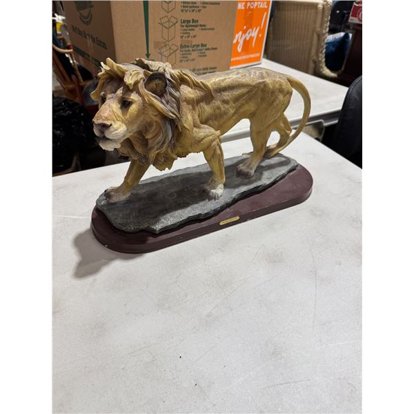 MGM grand lion decor