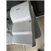 Image 1 : Dyson hand dryer not test