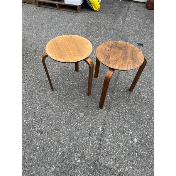 2 stools