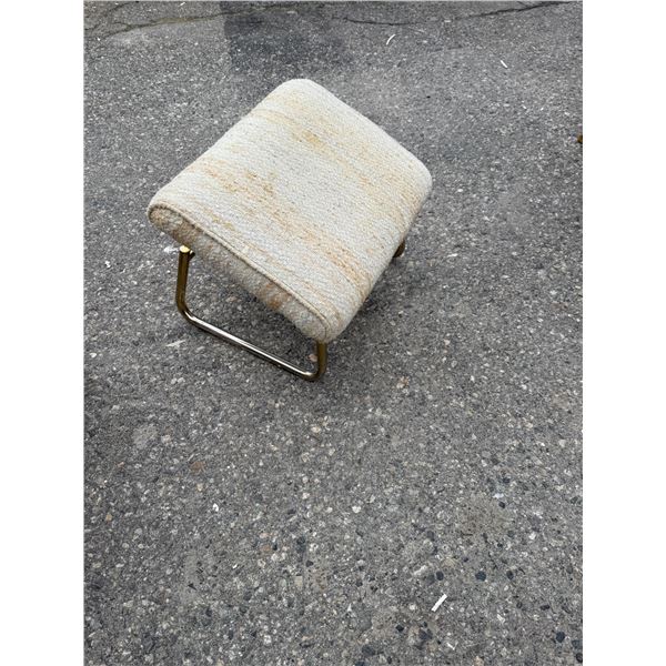 Adjustable ottoman