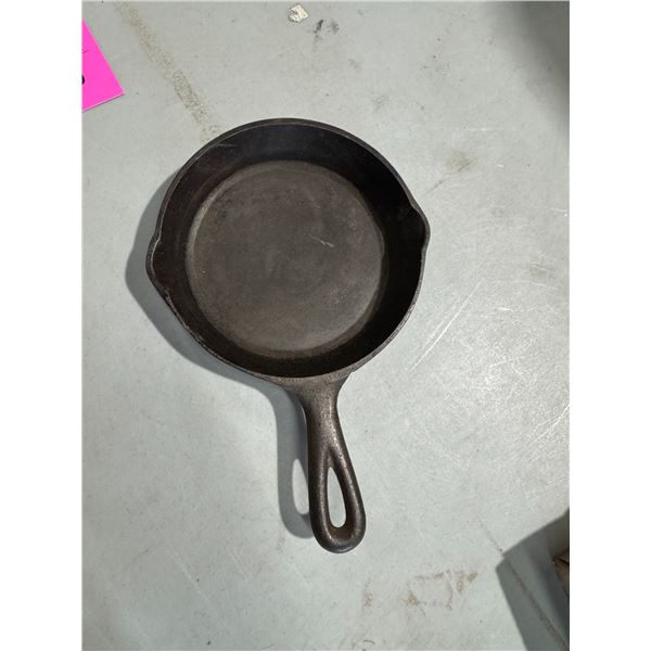 Cast-iron frying pan, Japan, smaller
