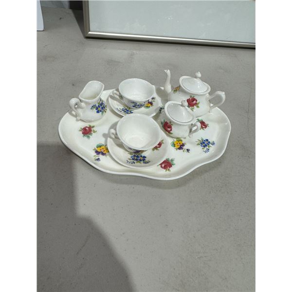 Mini tea set crown, Stafford, England
