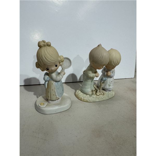 Figurines one needs gluing