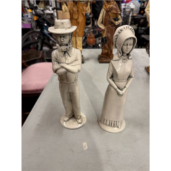 Pottery figurines