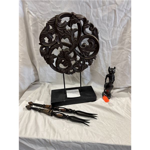 Carved items round piece has been repaired