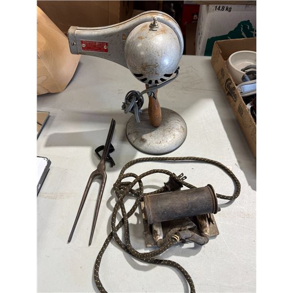 Antique hairdressing items