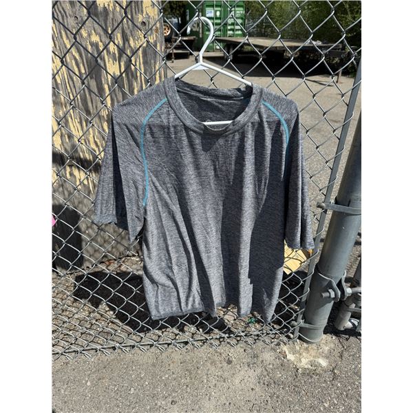 Lulu shirt size not shown