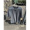 Image 1 : Lulu shirt size not shown