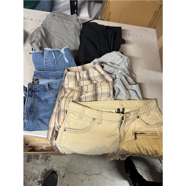 Medium clothing lot