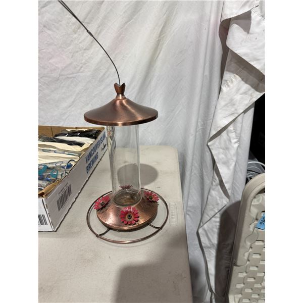 Hummingbird feeder