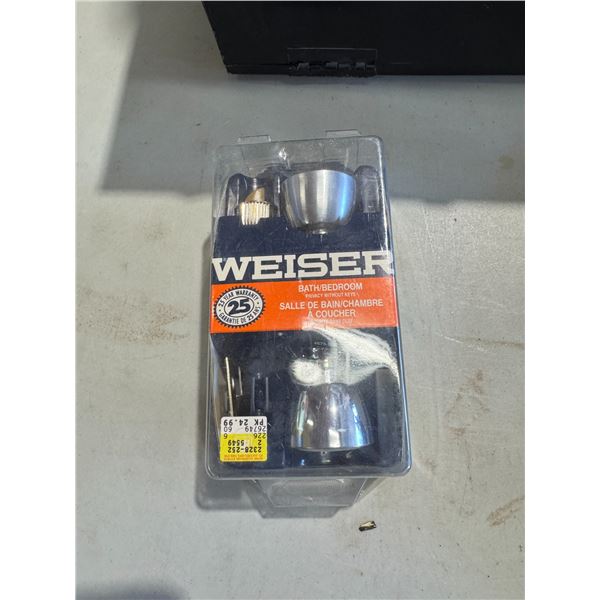 Weiser bathroom lock