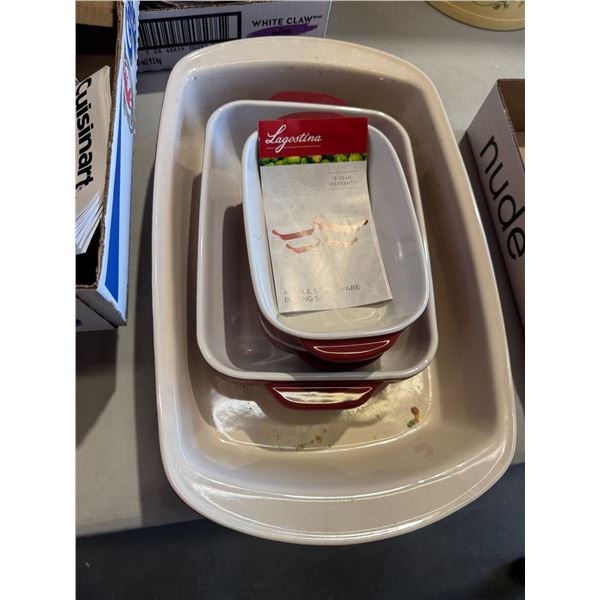 Baking pans  3 small Lagostina large one is good cook