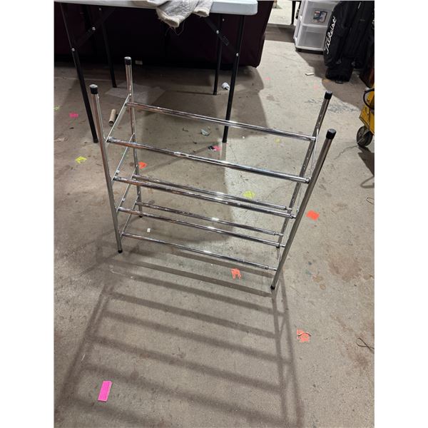 Expandable shoe rack