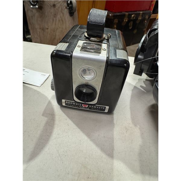 Brownie Hawkeye camera/model