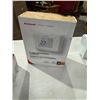 Image 1 : Honeywell non-programmable thermostat