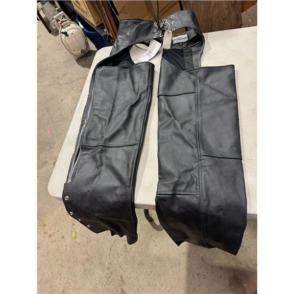 Medium leather chaps