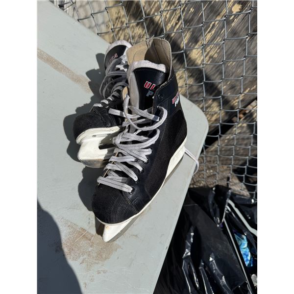 Skates size 7