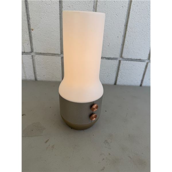 Lexington Terrace designed in Paris by ELIUM studio speaker light