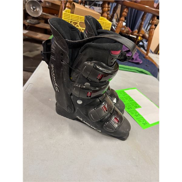 Nautica ski boots 27/27.5