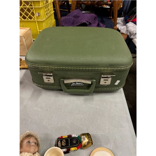Du Barry made in Canada vintage suitcase