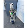 Image 4 : Golf clubs in bag