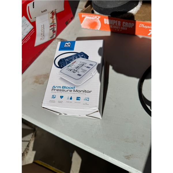 Arm blood pressure monitor M