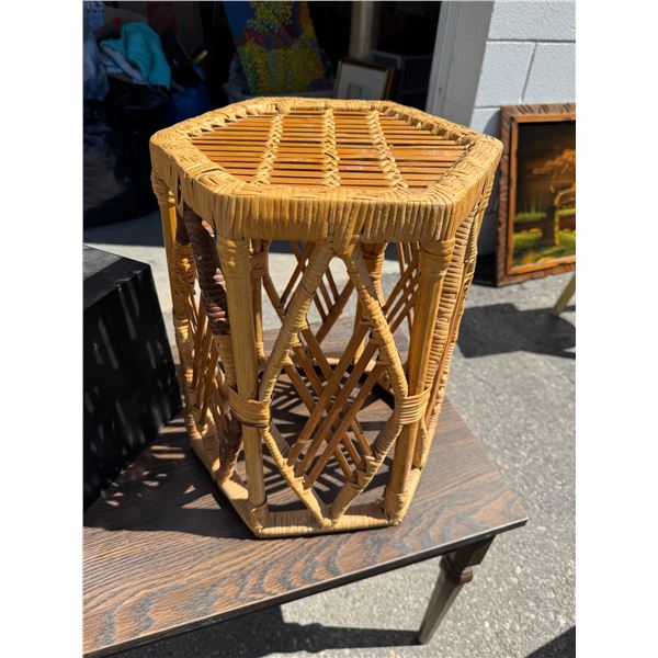 Wicker plant stand