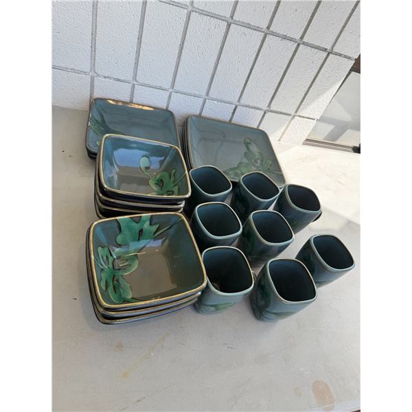 Dishes and mugs