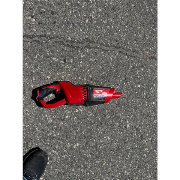 Milwaukee compact vacuum no battery no charger