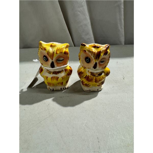 Vintage Shawnee wrinkle owl  S&P