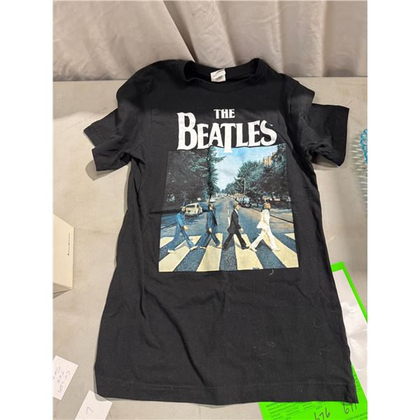 New Beatles T-shirt, small