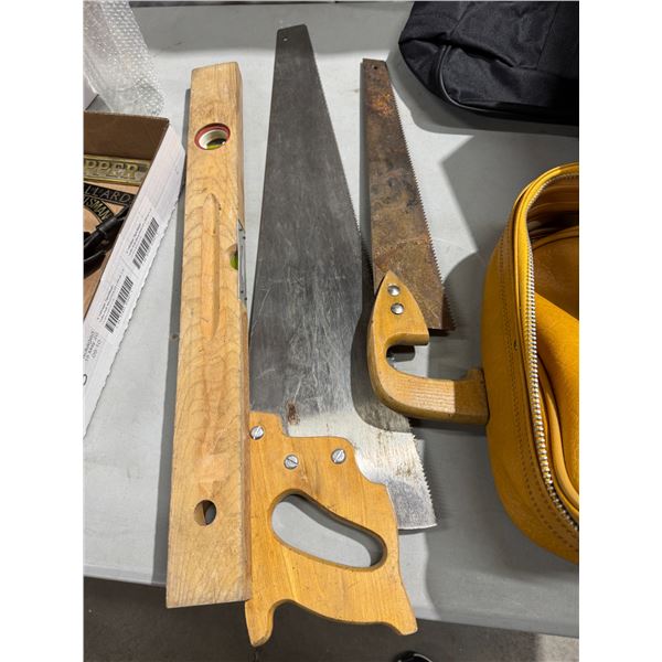 Saws and level