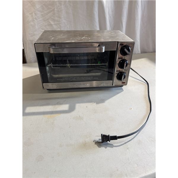 Hamelton Beach toaster oven