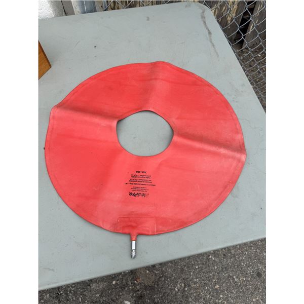 Inflatable rubber invalid ring 18 inches