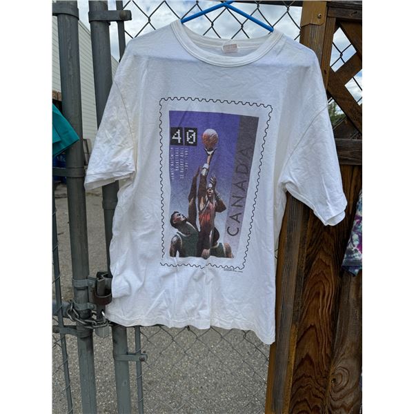 Vintage basketball T-shirt, one size