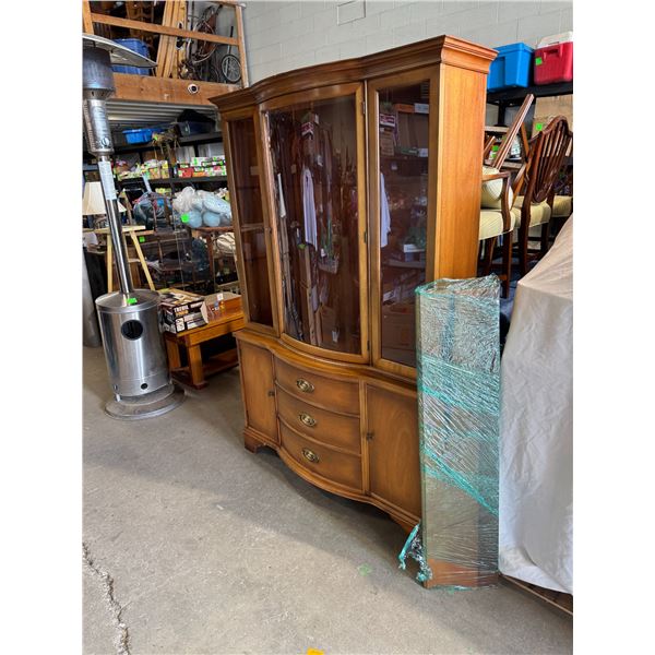 Malcolm China cabinet with two shelves curved glass front