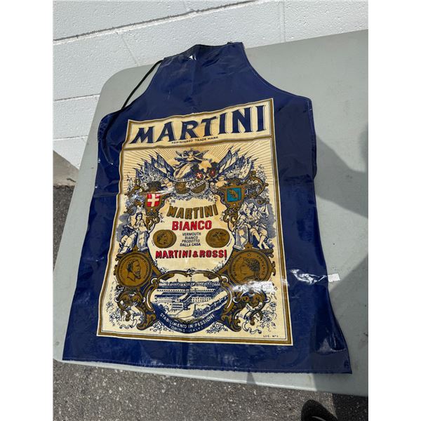 Martini Branco apron