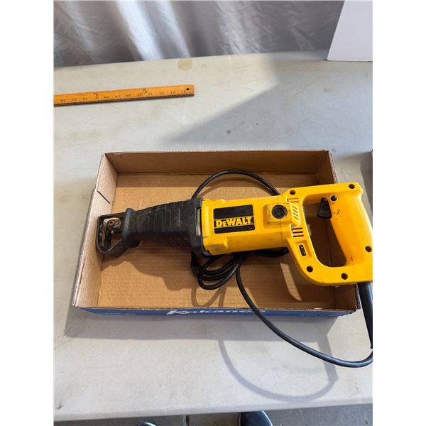 Dewalt reciprocating saw