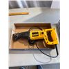 Image 2 : Dewalt reciprocating saw