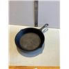 Image 1 : Large cast-iron frying pan