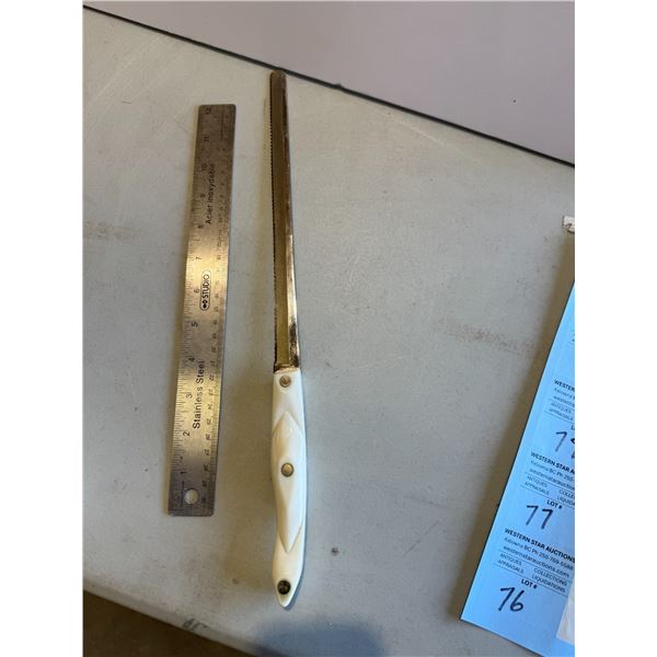 Cutco 1724 knife