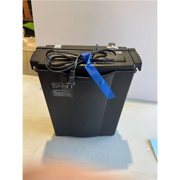 Paper shredder