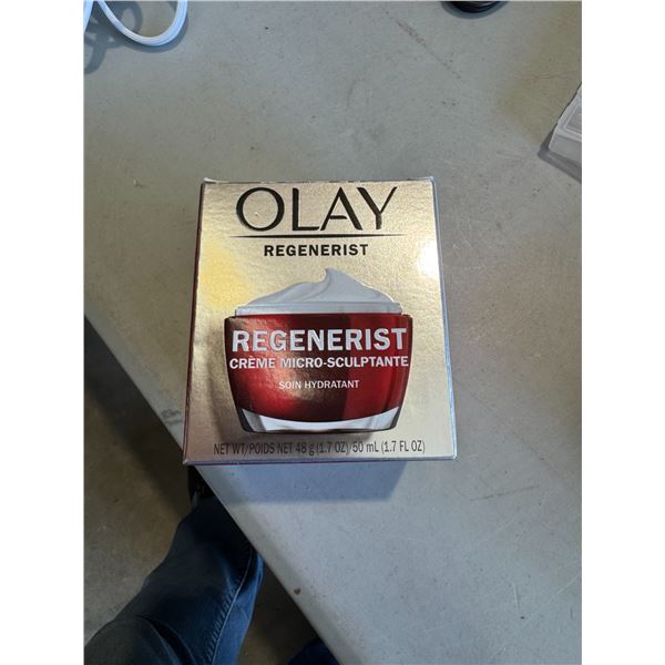 Olay recenerist hydrating moisturizer