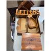 Image 1 : Wood decor